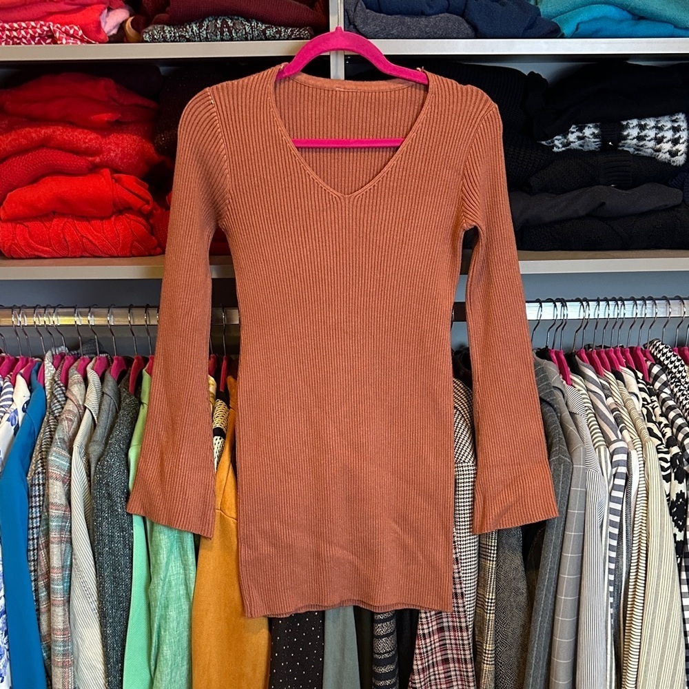 Unbranded rust long bell sleeve v neck mini sweater dress size S